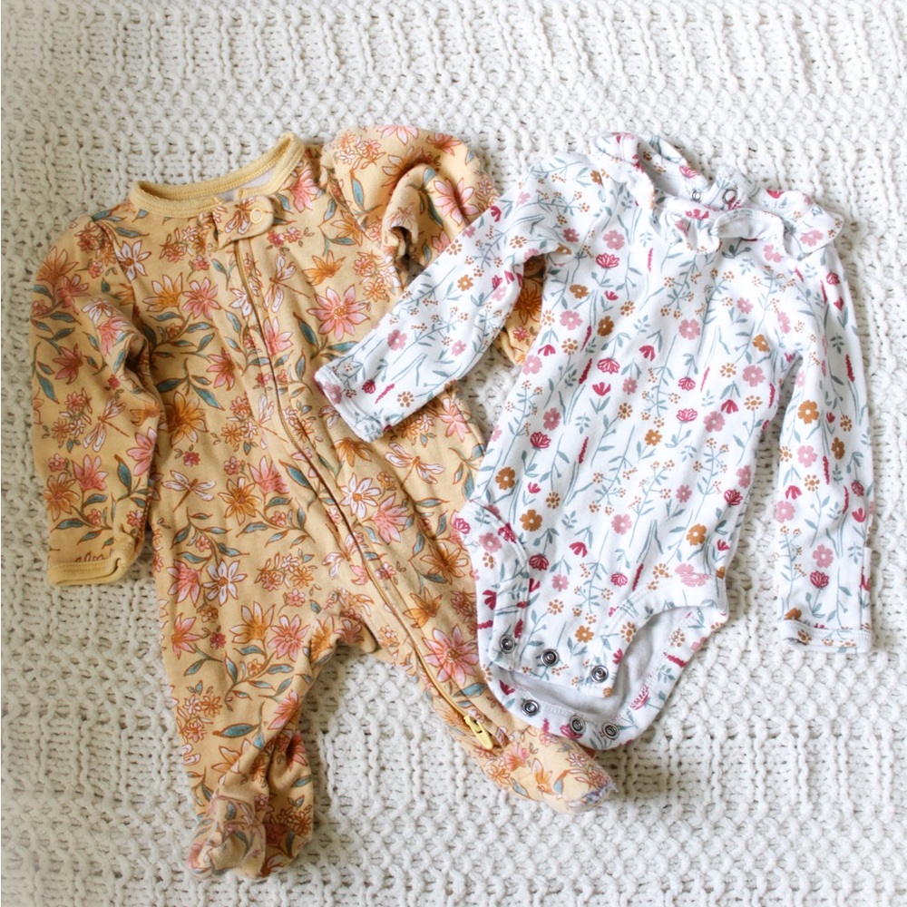 Newborn Girl Spring Floral Onesies 2 Pack